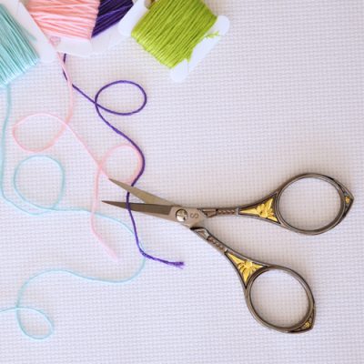 Round Handle Embroidery Scissors